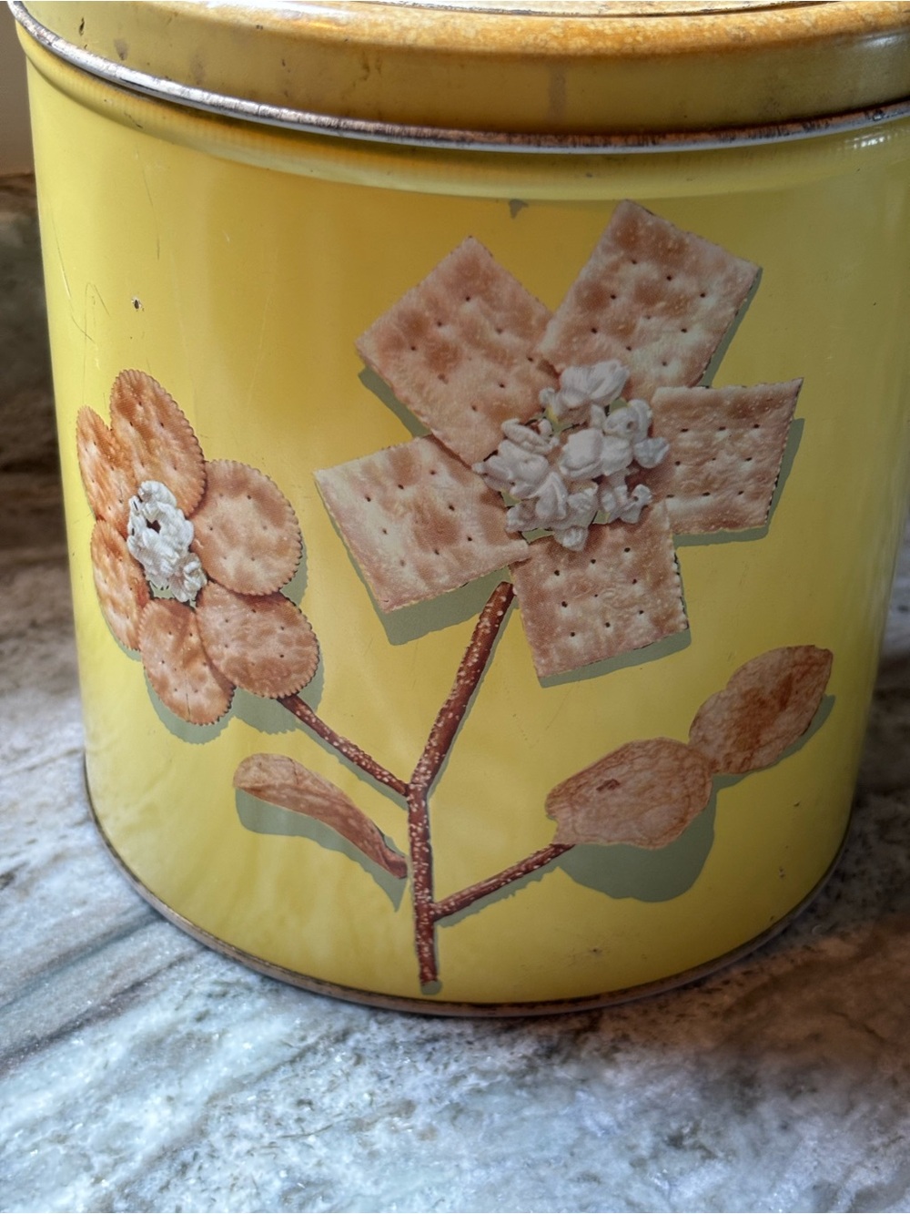 Vintage Blue Magic Krispy Can Yellow Metal Canister - Cracker and Popcorn Flower - Picture 2 of 6